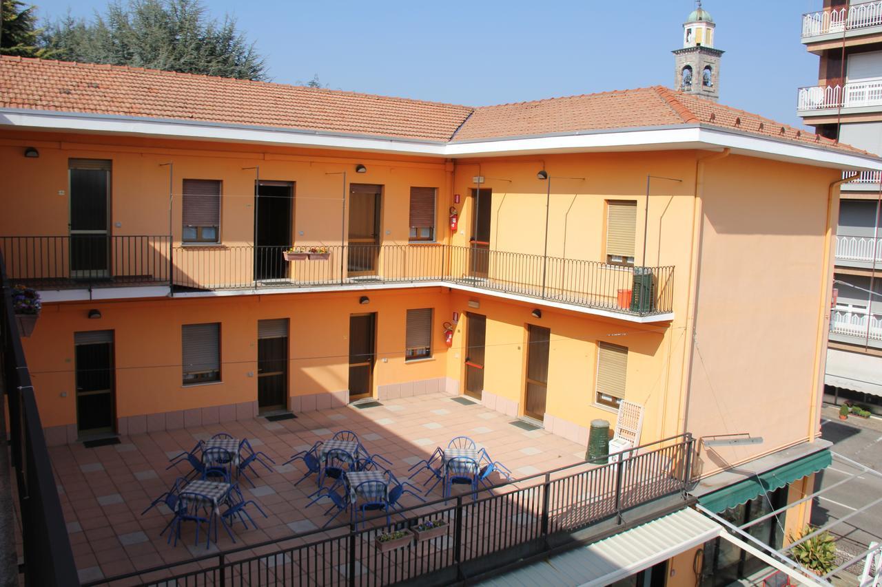 Albergo Roma Gattico Exterior foto